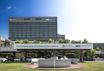 Momo Celebrates 12 Years at University Hospital Vienna